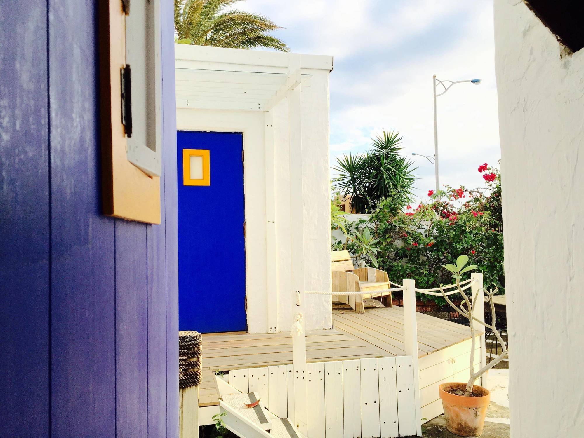 Beach House海邊民宿 Kenting Exteriör bild